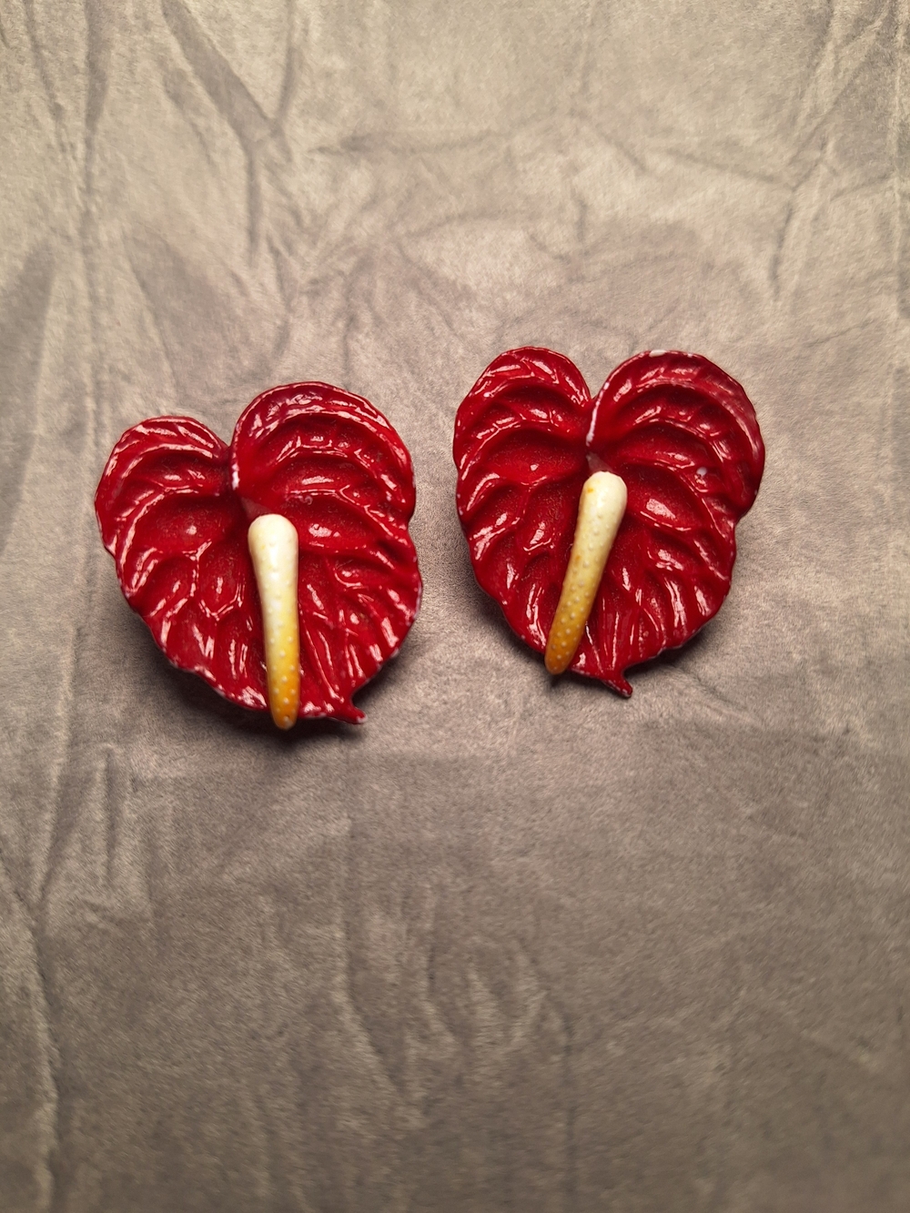 Red Anthurium Flower Earrings - Statement Floral Clip-ONs